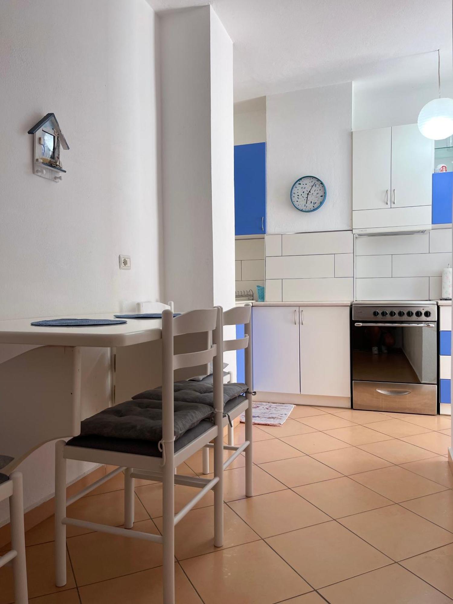 Kristi Apartment 2 Min To Sea Netflix & Espresso Station Sarandë Buitenkant foto